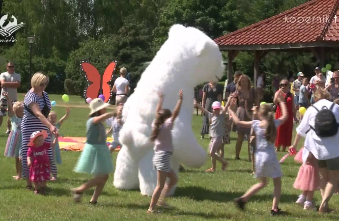 Wielka zabawa w Świątkach